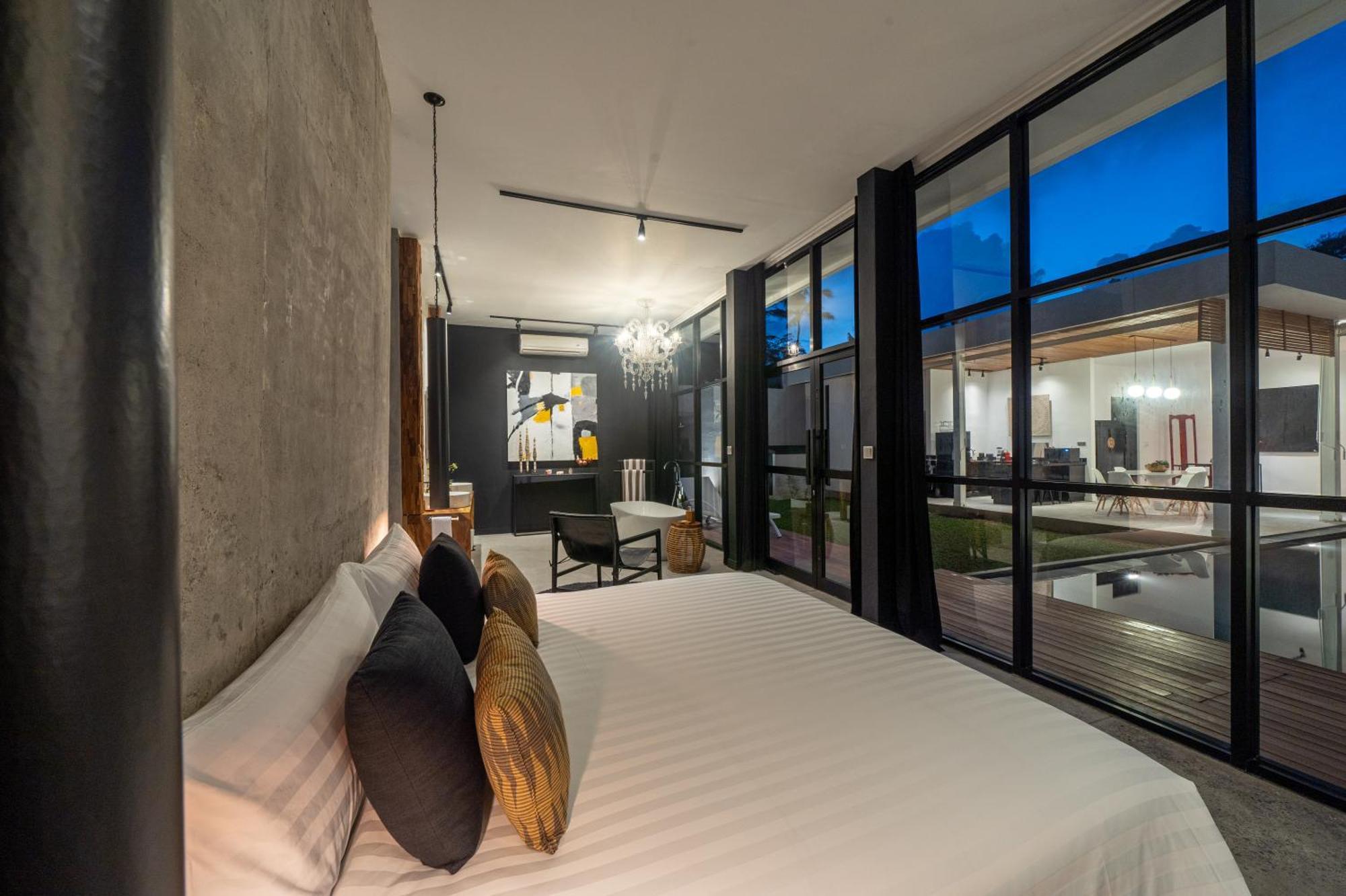 Rouge - Loft Edry